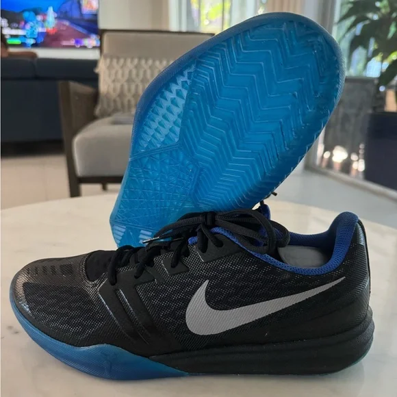 Nike KB Mentality Dominate sneakers - Men display picture 1